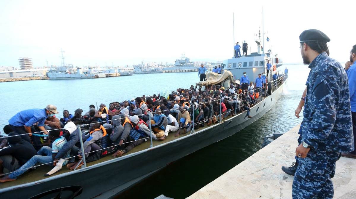 Click to enlarge italy migrants, human trafficking migrants