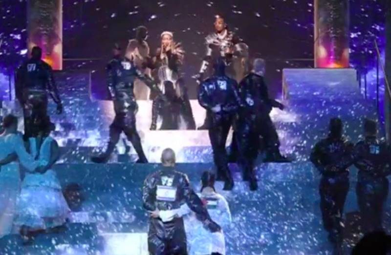 Click to enlarge madonna eurovision dancer flag palestine