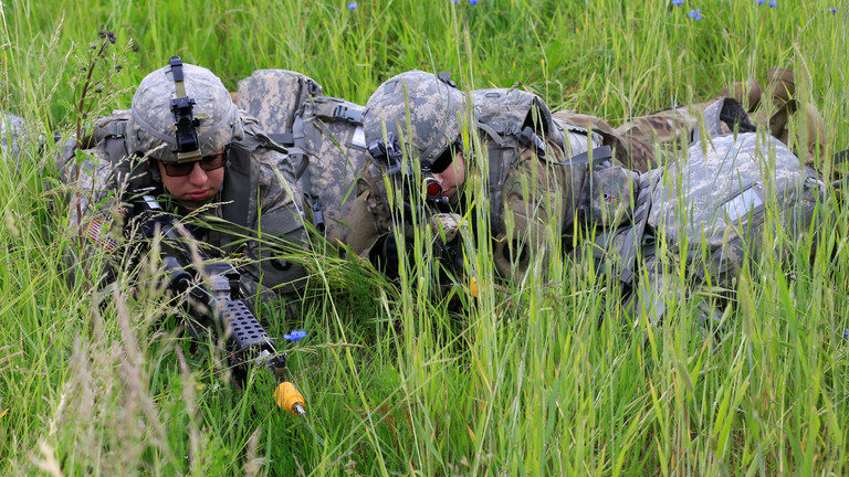 Click to enlarge US army soldiers