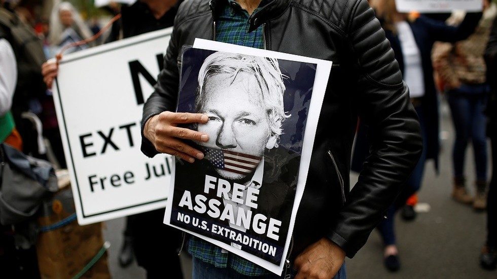 assange extradition protest