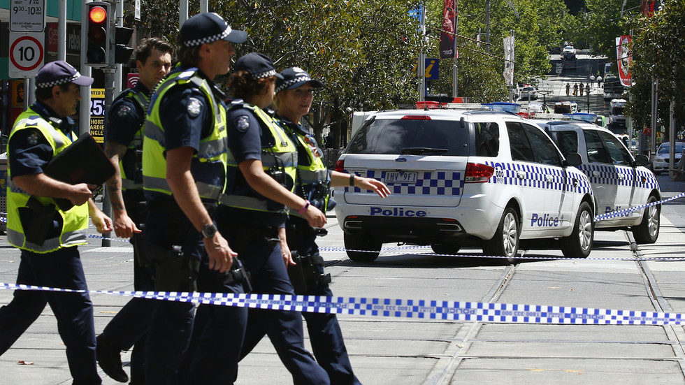 Click to enlarge Aussie police