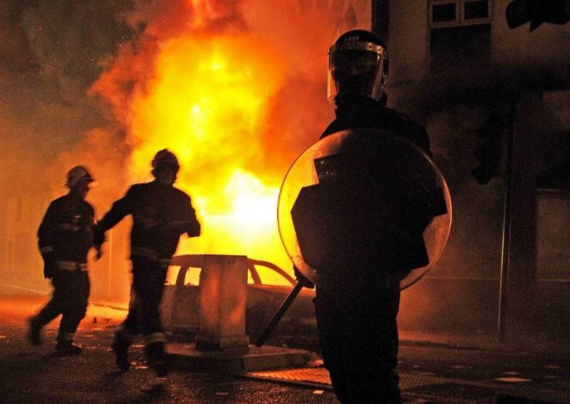 riots croyden england muslim