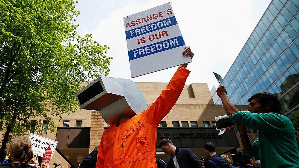 Click to enlarge Julian Assange protest