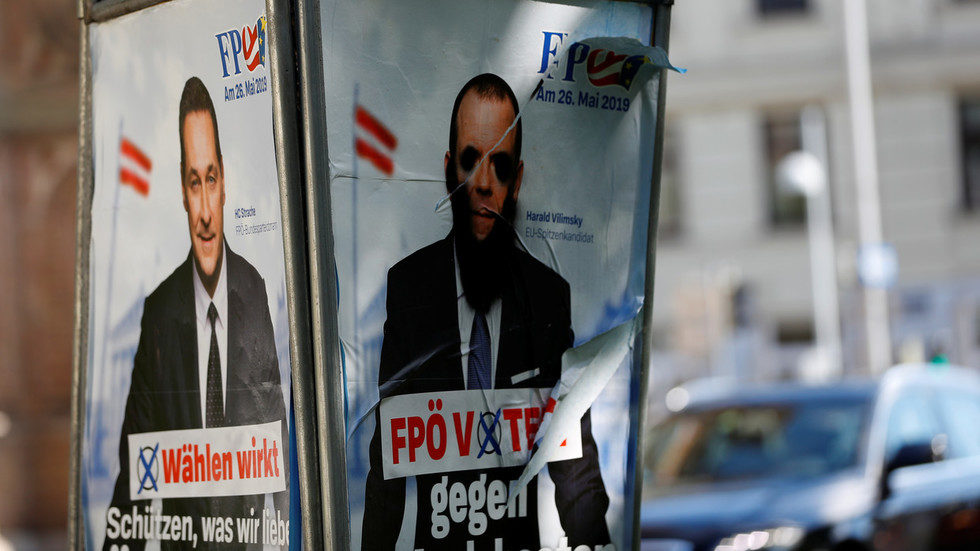 Click to enlarge Austria former Vice Chancellor Strache, Vilimsky