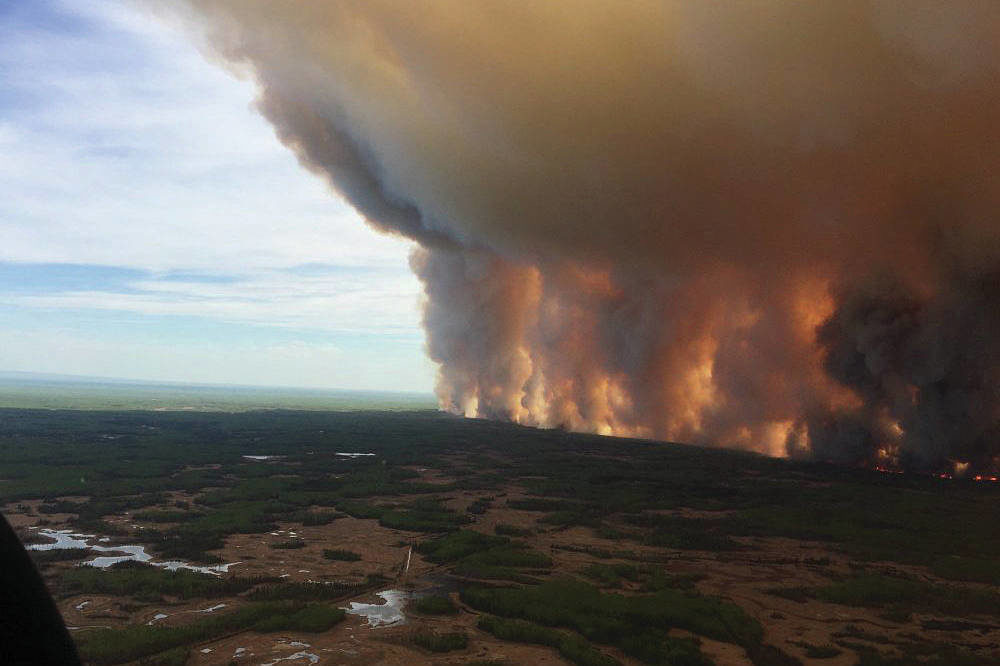 Canadian wildfires are already turning sunsets red in the US — Earth