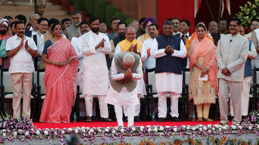 Click to enlarge Modi and his cabinet during 2019 Sworn in ceremony
