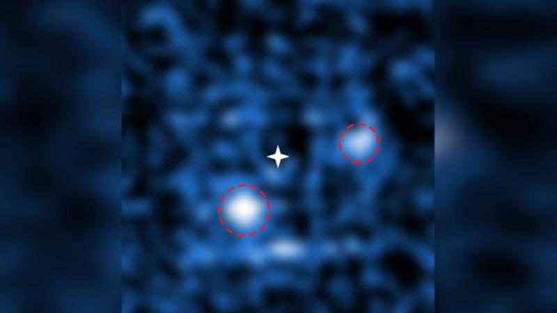 Click to enlarge Exoplanets PDS 70 b and c