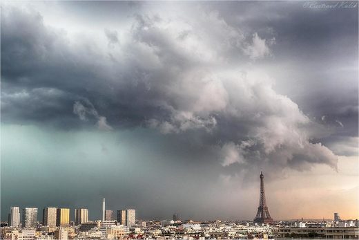 paris storm eiffel tower