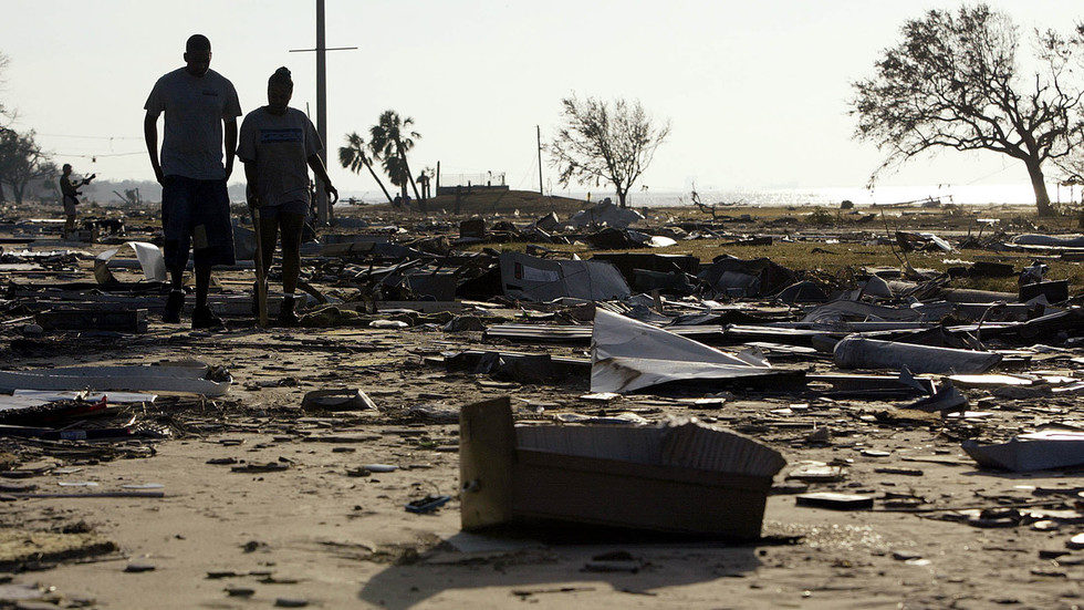 Click to enlarge katrina hurricane