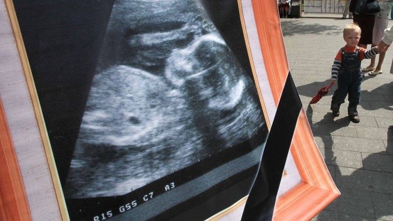 Click to enlarge abortion rally