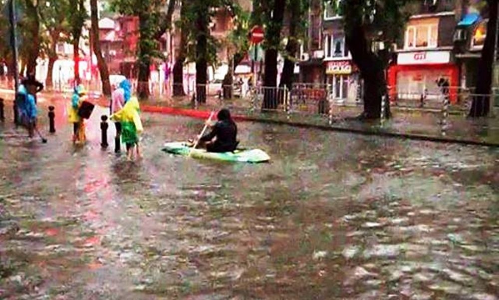 Canoeing on Plovdiv’s Ruski Boulevard at the weekend.
