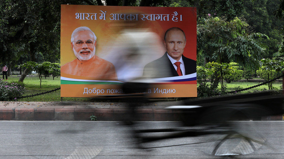 Click to enlarge Putin Modi