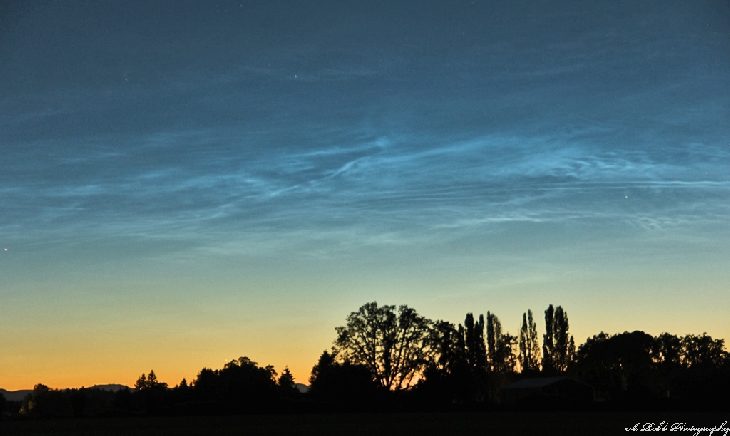 Click to enlarge NLCs over Oregon