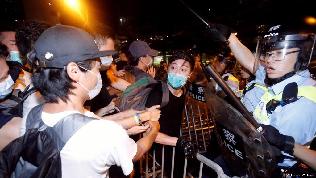 Click to enlarge Hong Kong extradition protests