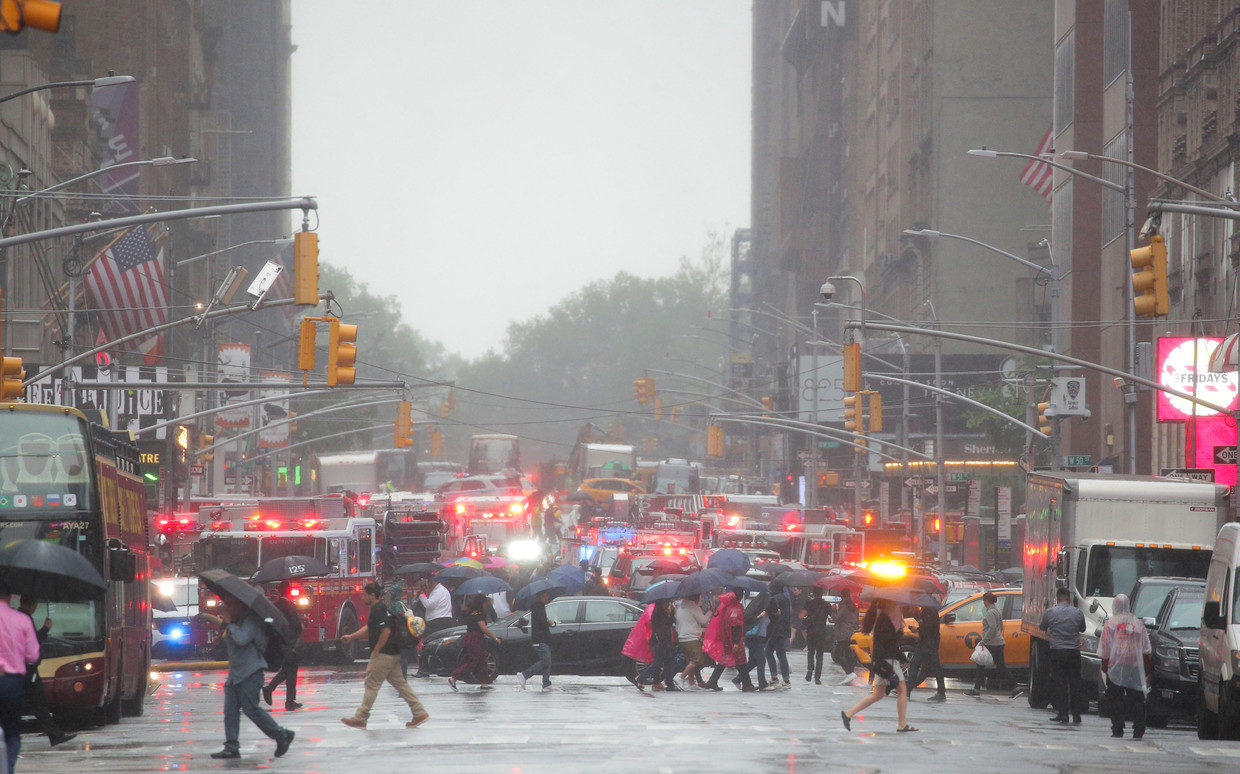 Click to enlarge helicopter crash manhattan