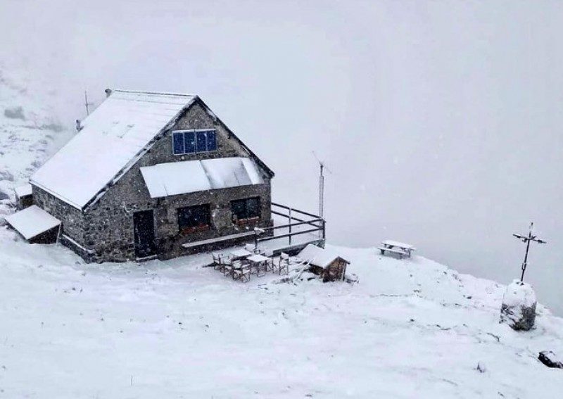 SNOW