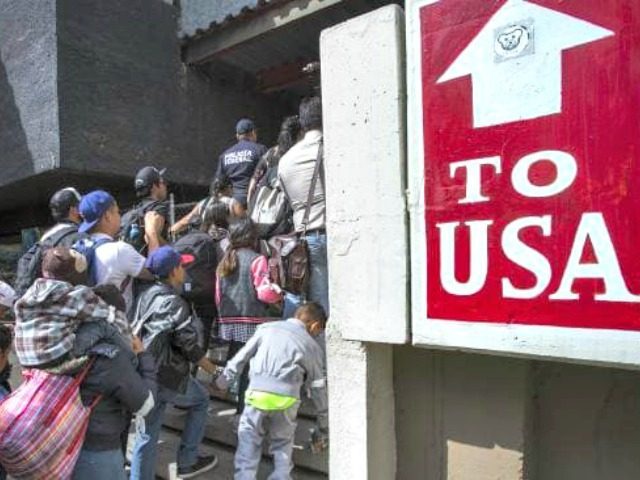 Click to enlarge Migrants Mexico-US, immigration deal Mexico