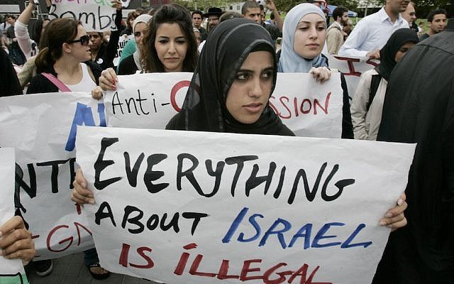 Click to enlarge BDS protest university irvine