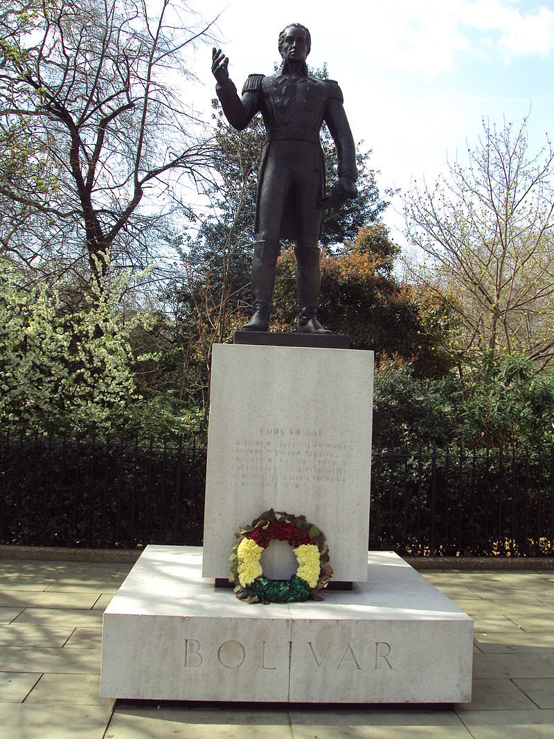 Click to enlarge Estatua de Simón Bolívar en Londres. Por lo visto, los ingleses quisieron agradecerle sus servicios con esta escultura.