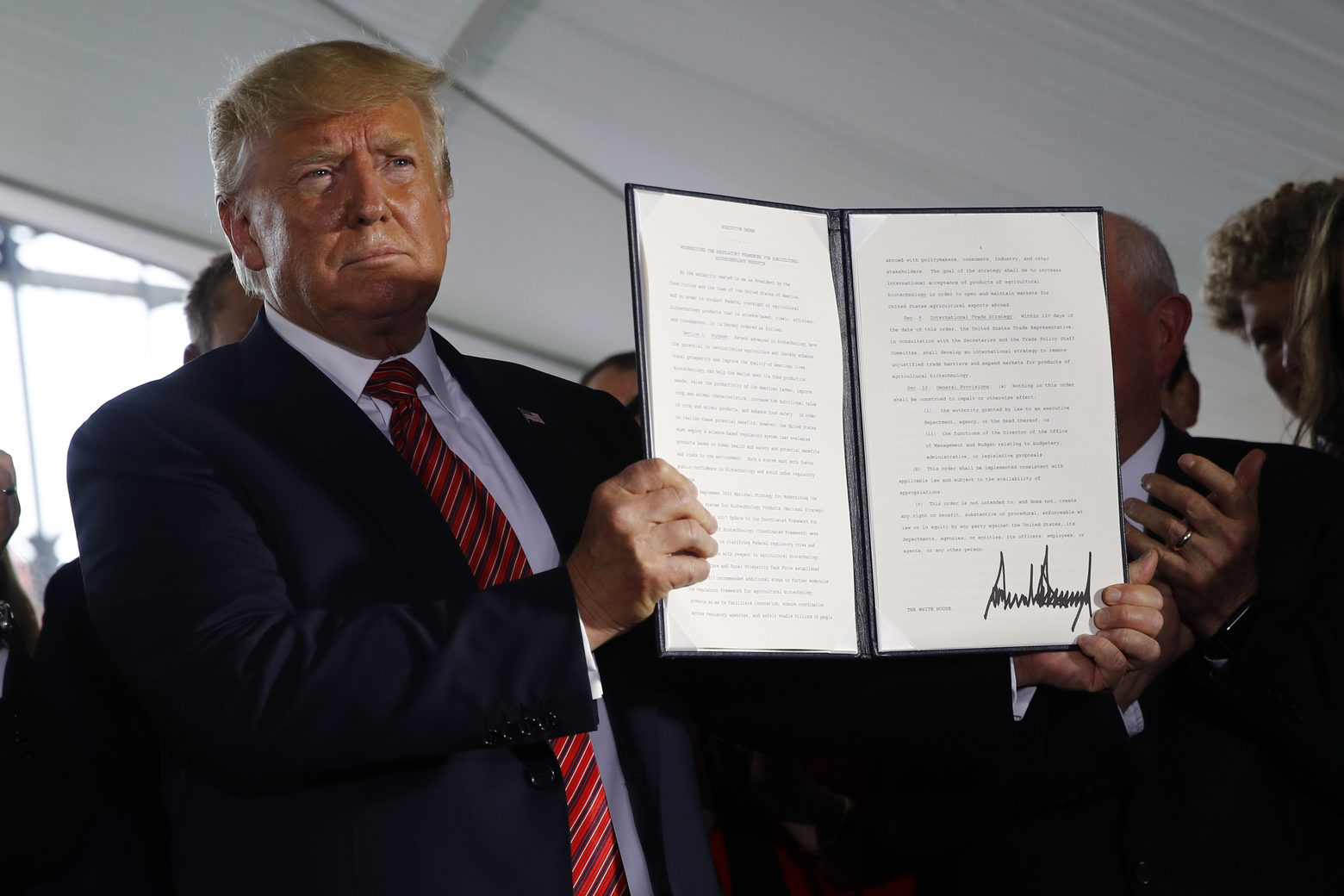 Trump signs GMO executive order