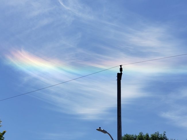 Click to enlarge Circumhorizontal arc over ON, CA