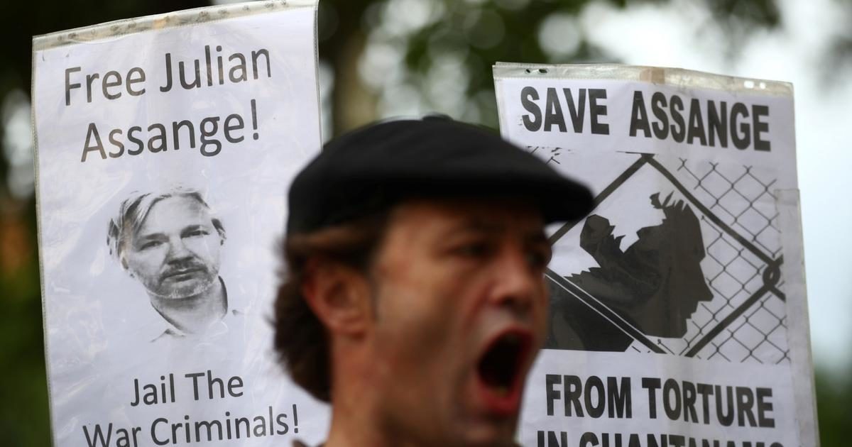 free Assange protest posters