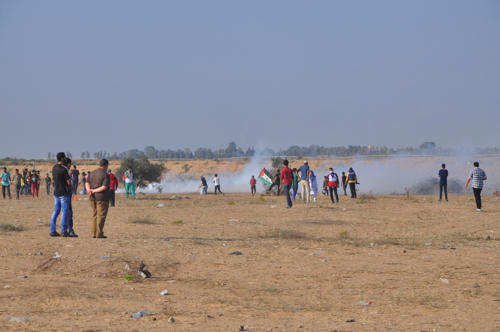 great march return gaza tear gas 61st week
