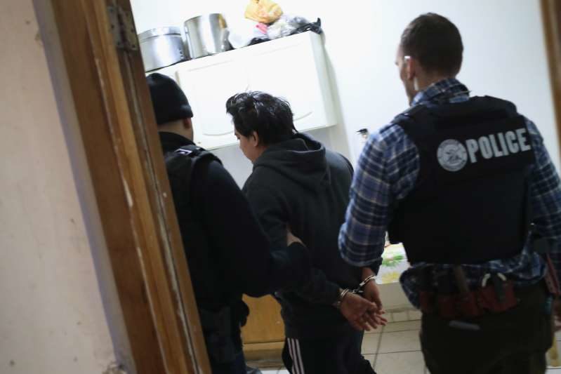 Click to enlarge ice raid illegal immigrant deportation