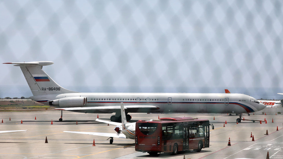 Click to enlarge russia airplane venezuela