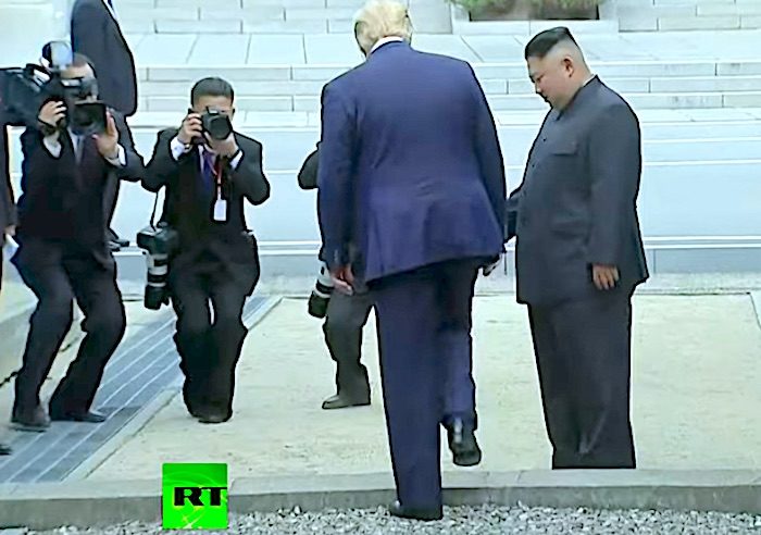 TrumpKim stepacross