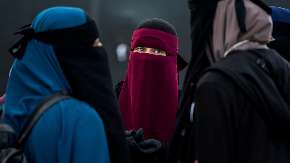 Click to enlarge hijab muslims