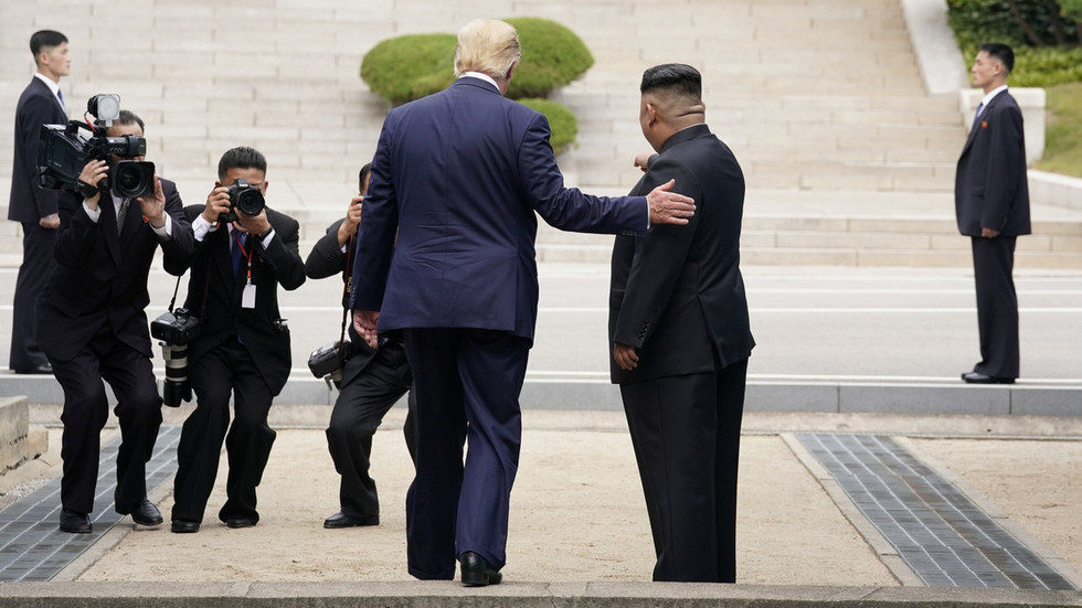 Coddling The Dictator Next Door Democrats Savage Trump For Kim