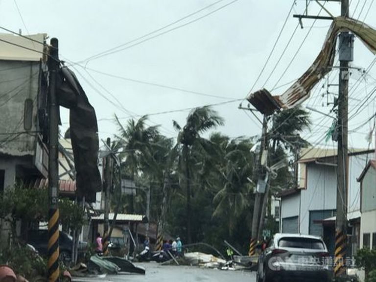 Taiwan tornado damage