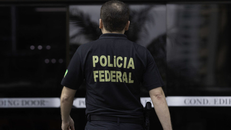 brazil police officer