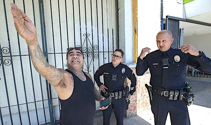 Click to enlarge Cops and guy
