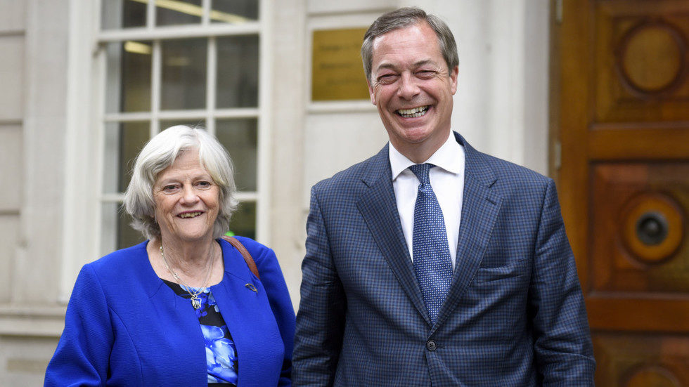 Click to enlarge Widdecombe Farage
