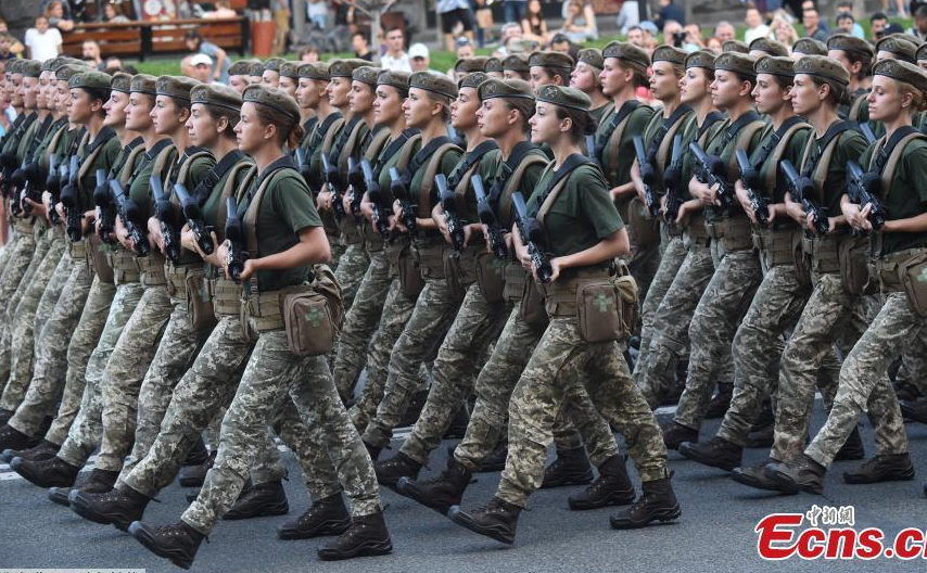 Click to enlarge Servicewomen
