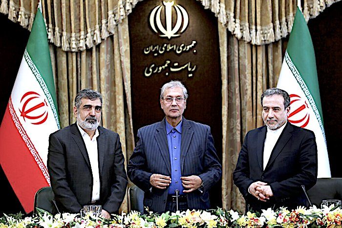 Kamalvandi, Raviei, Araghchi