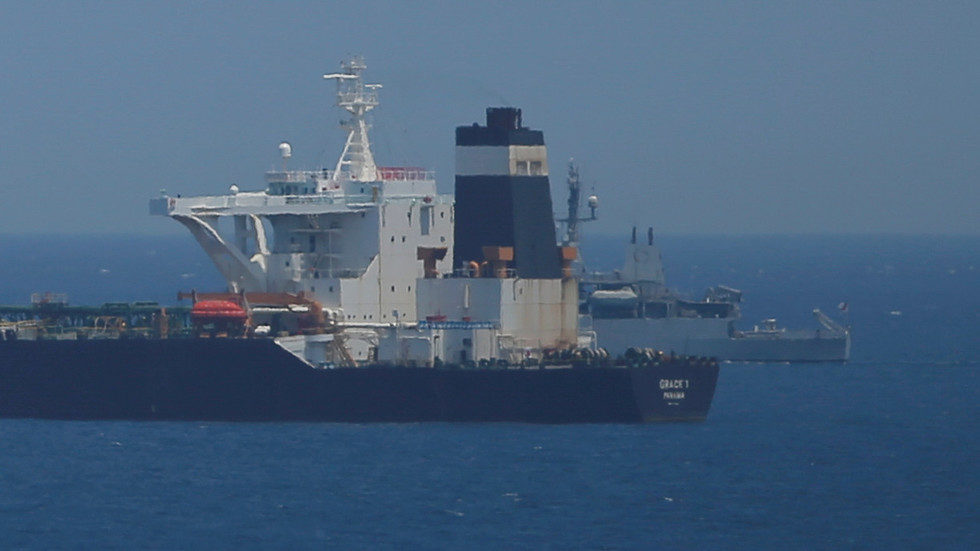 navyIranian oil supertanker Grace 1 - Royal
