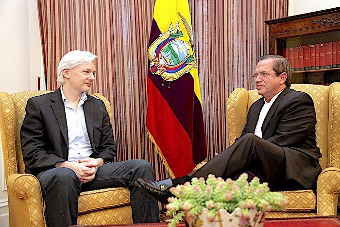 Ricardo Patiño/Julian Assange
