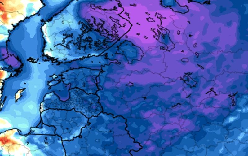 Click to enlarge record cold Russia July 2019