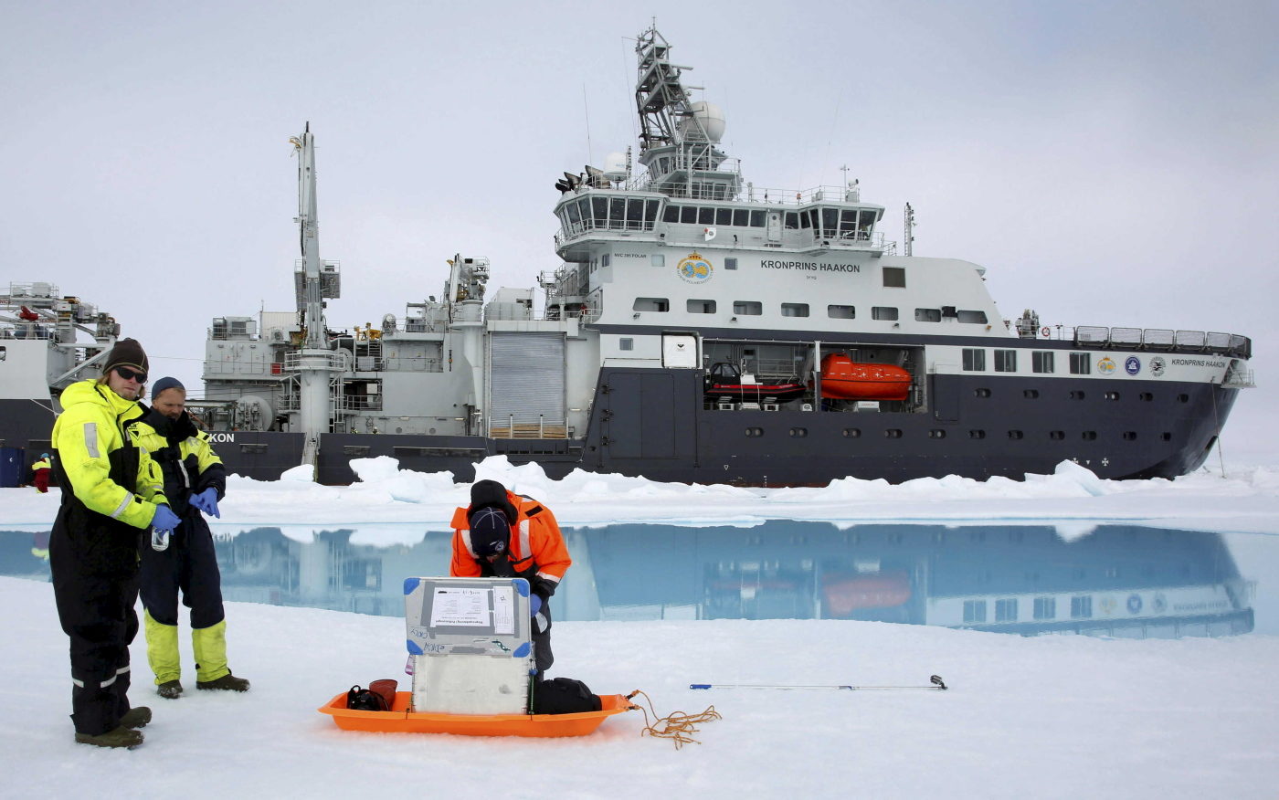 We had expected more melting and that the ice was more disintegrating, says Captain Johnny Peder Hansen