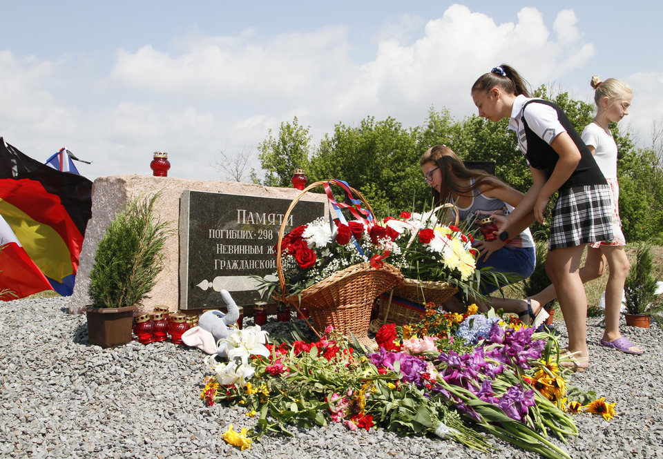 Click to enlarge MH 17 memorial Donbass
