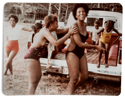 Click to enlarge Swimmers on beach on Silver Dollar Rd