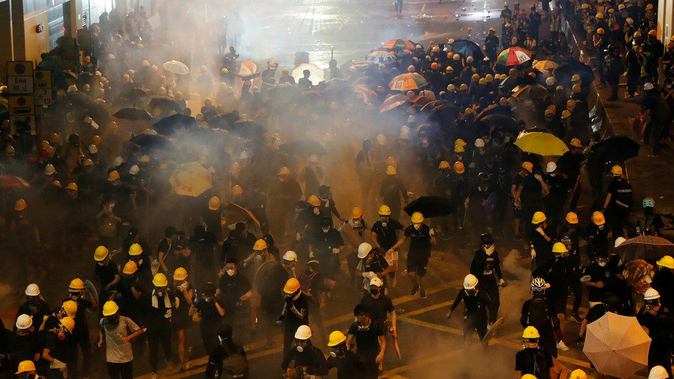 Click to enlarge hong kong clashes