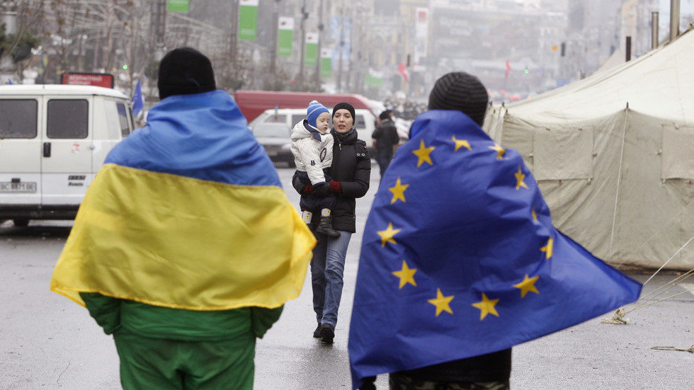 eu ukraine flags