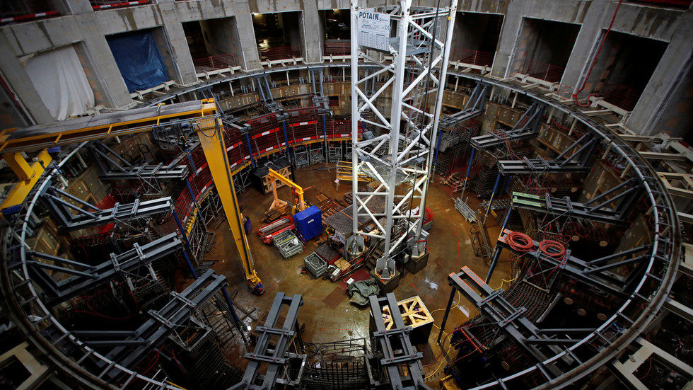 Click to enlarge fusion reactor