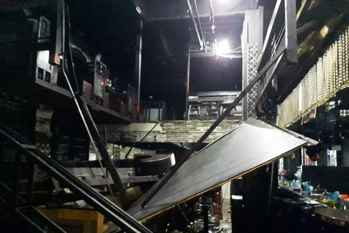 nightclub collapse korea swimming