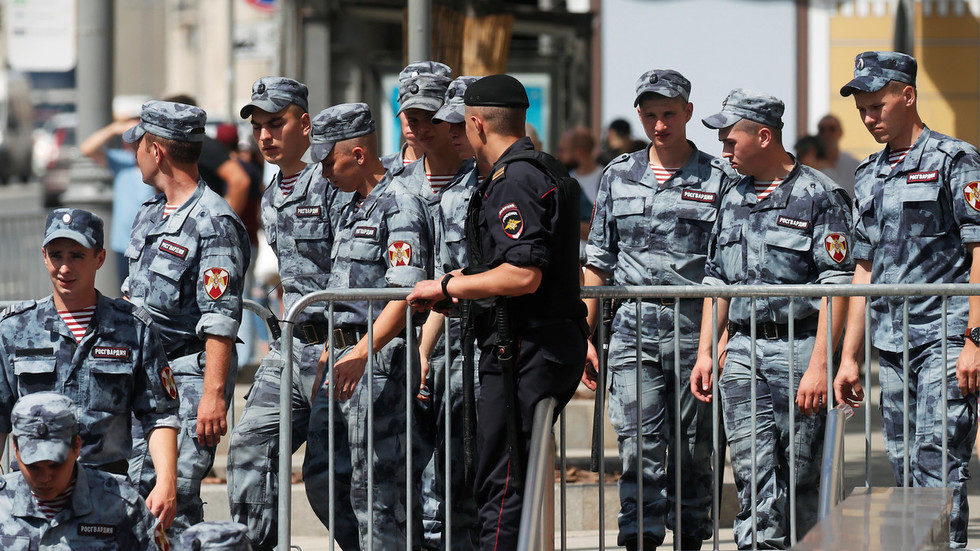 Click to enlarge Moscow police