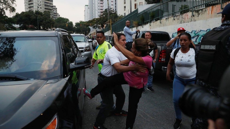 guaido car attacked venezuela